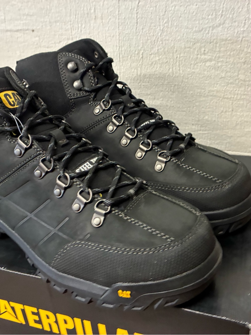 Caterpillar Black Men's Rugged Lace-Up Work Boots Size 12